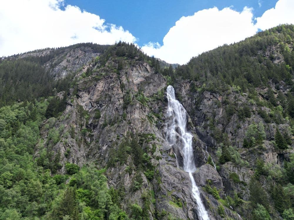 Wasserfall-Bild